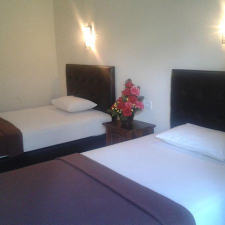 Waringin Homestay กูตา ภายนอก รูปภาพ