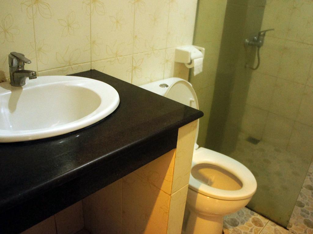 Waringin Homestay กูตา ภายนอก รูปภาพ