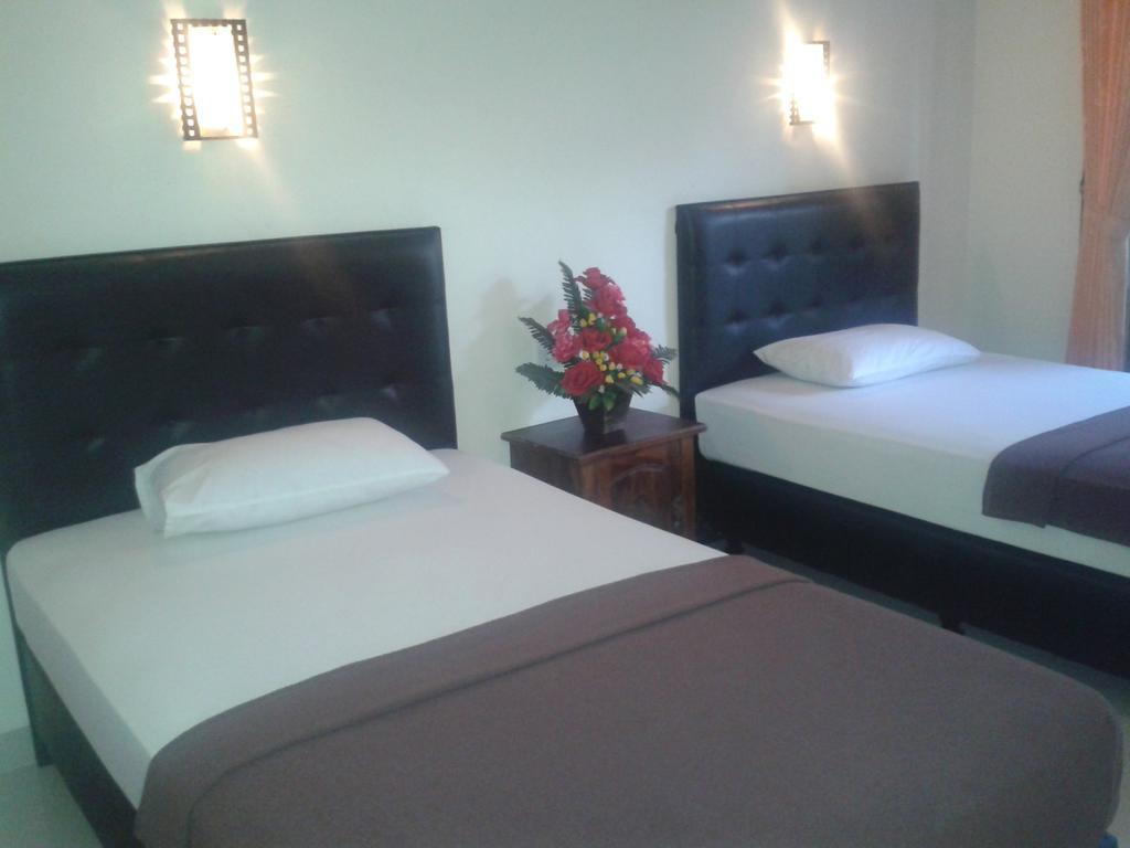 Waringin Homestay กูตา ภายนอก รูปภาพ